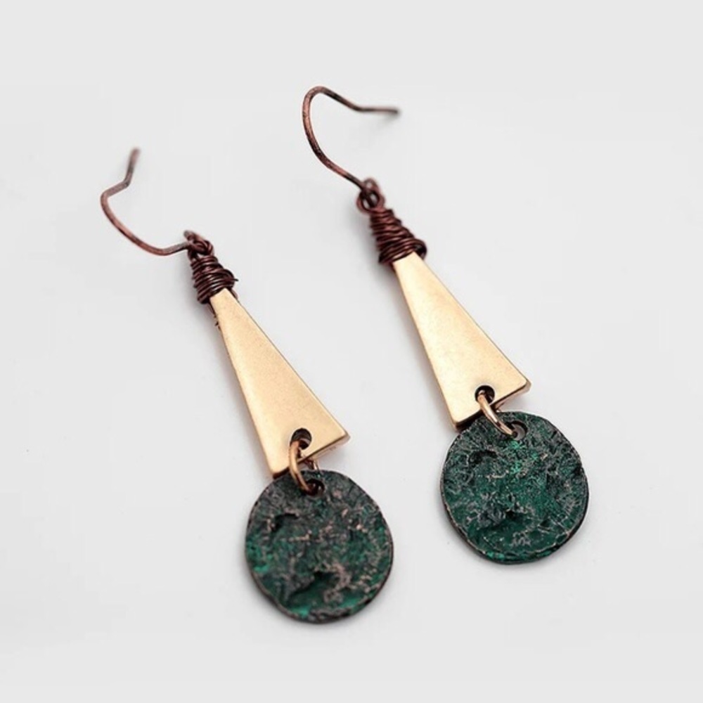 Artisan patina dangle earrings ♥️